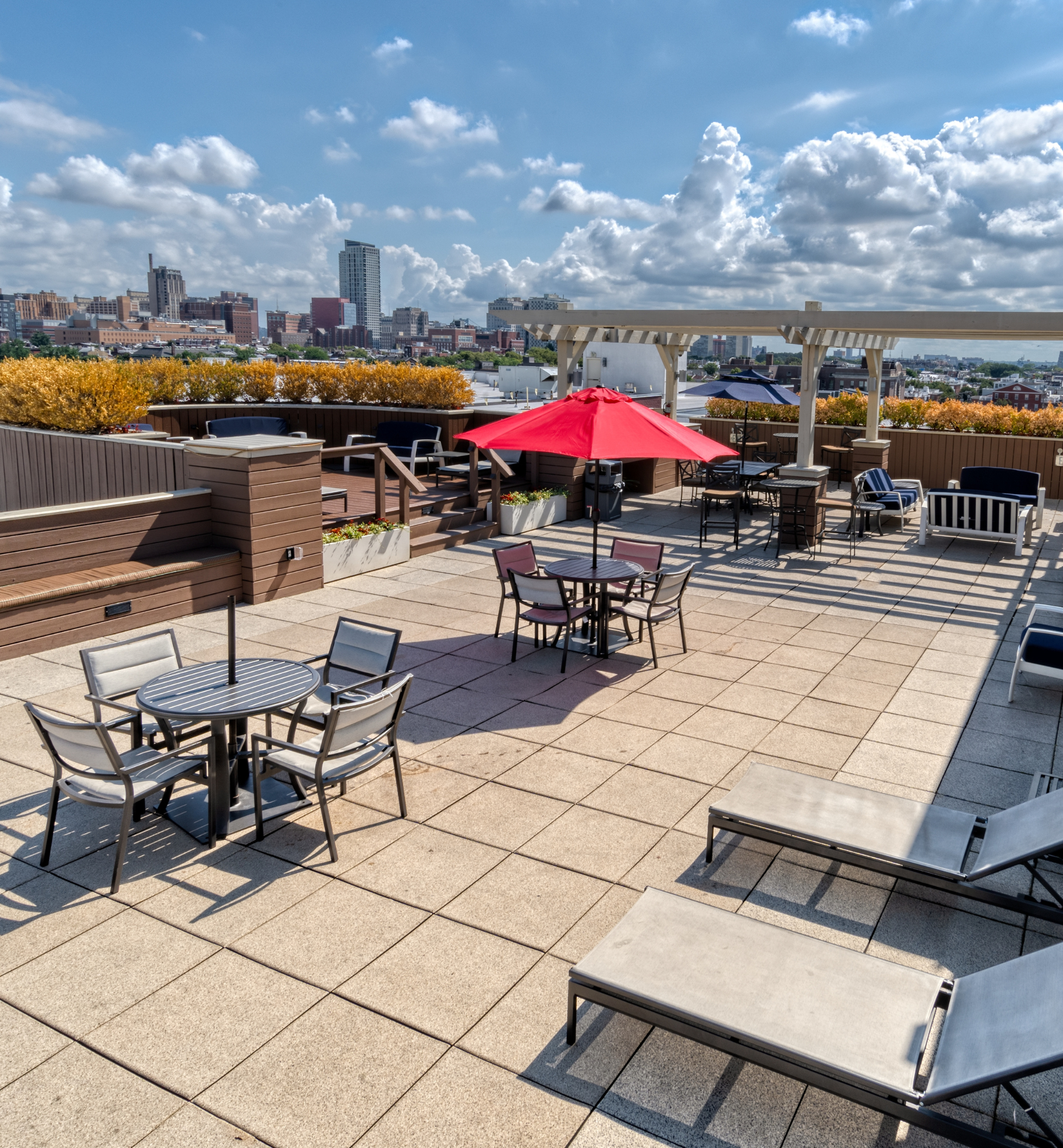 777 South Broad - Philadelphia, PA - Rooftop Deck